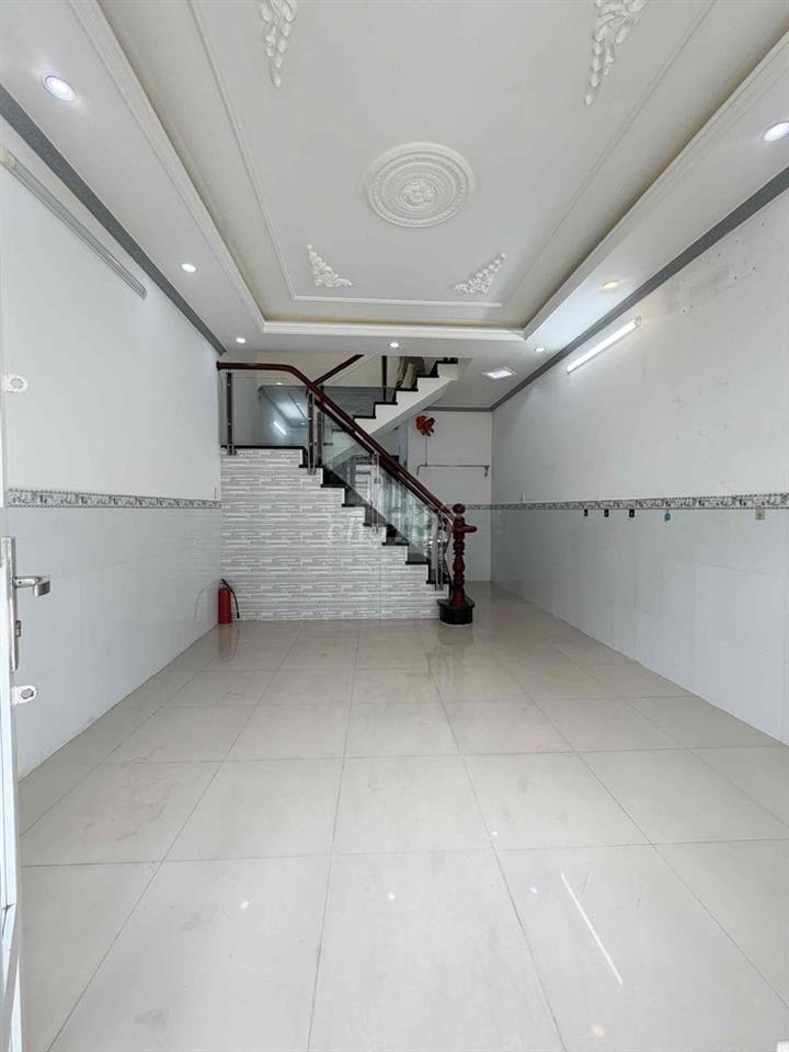 Nhà mới lầu Hẻm Nguyễn Văn Cừ