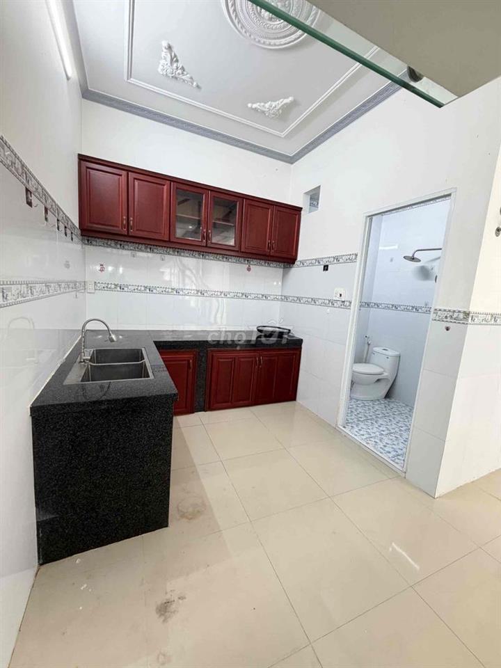 Nhà mới lầu Hẻm Nguyễn Văn Cừ