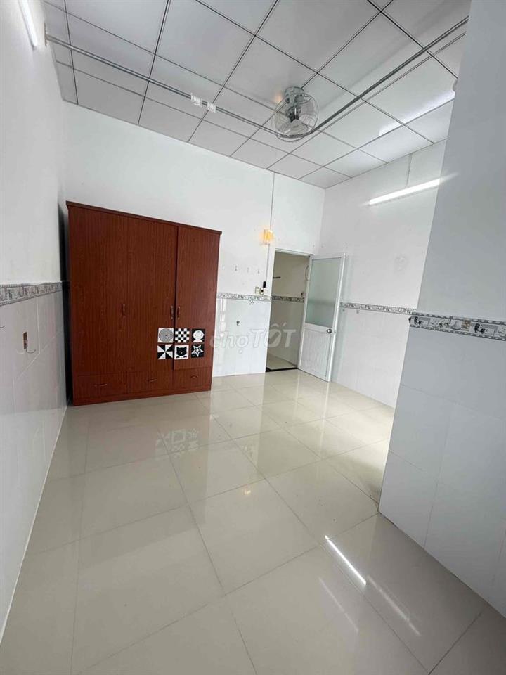 Nhà mới lầu Hẻm Nguyễn Văn Cừ