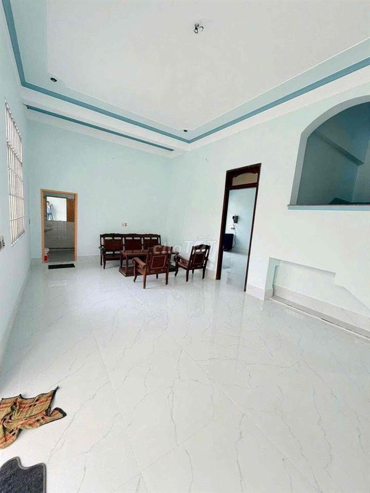 Cho thuê biệt thự  góc 2 mặt tiền 600m2 ngay trung tâm NK