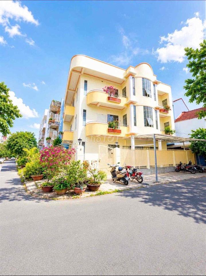 Cho thuê biệt thự  góc 2 mặt tiền 600m2 ngay trung tâm NK