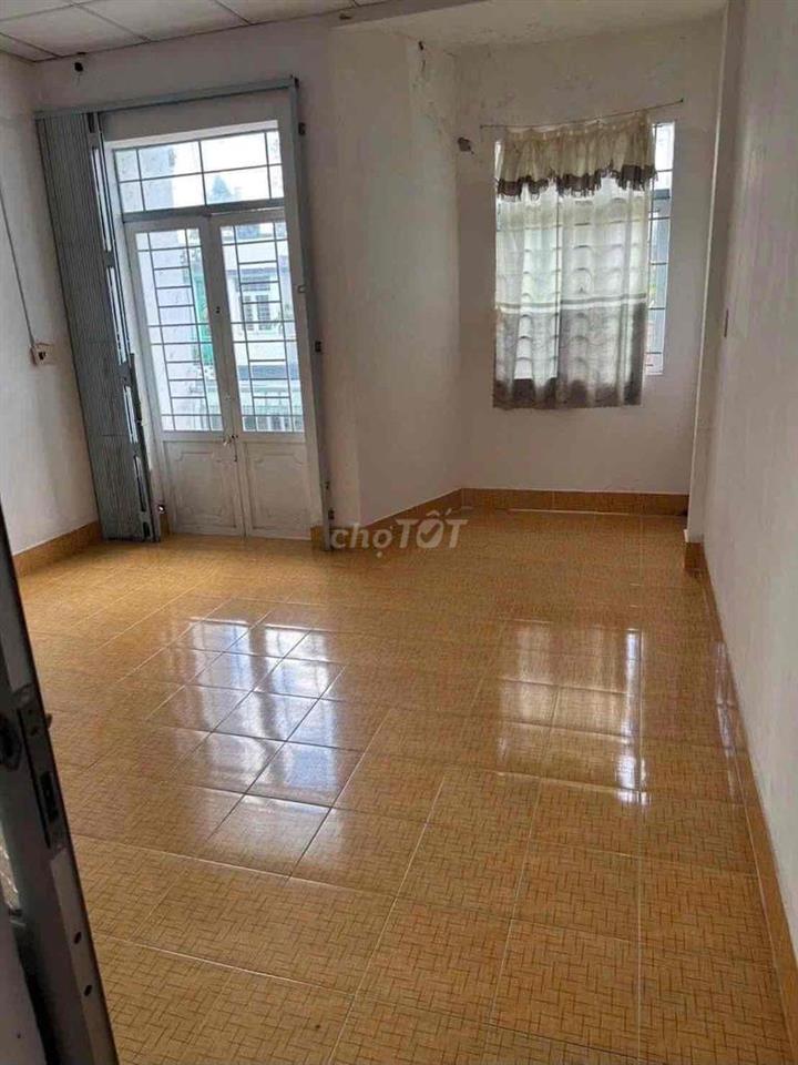 Nhà lầu 3 phòng KDC 586