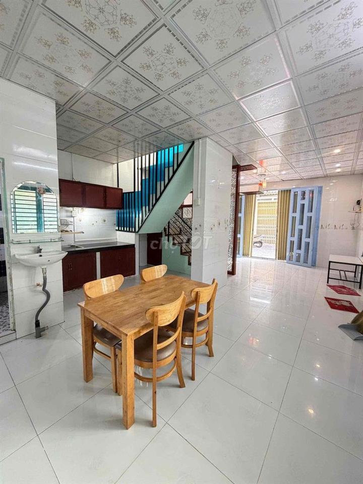 Nhà 2 phòng có nội thất gần Đh Tây Đô