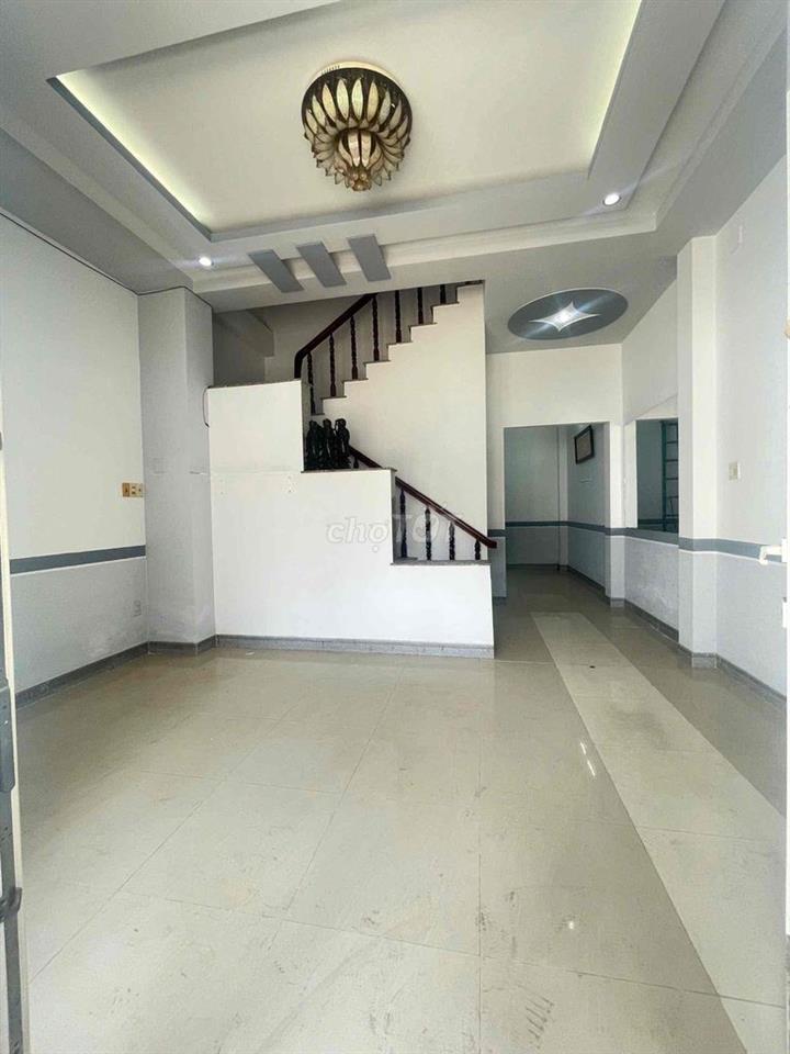 Nhà lầu hẻm 30/4 gần Đài truyền hình