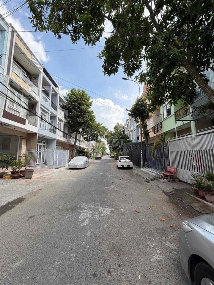 Nhà KDC Gần BV Hoàn Mỹ giá tốt