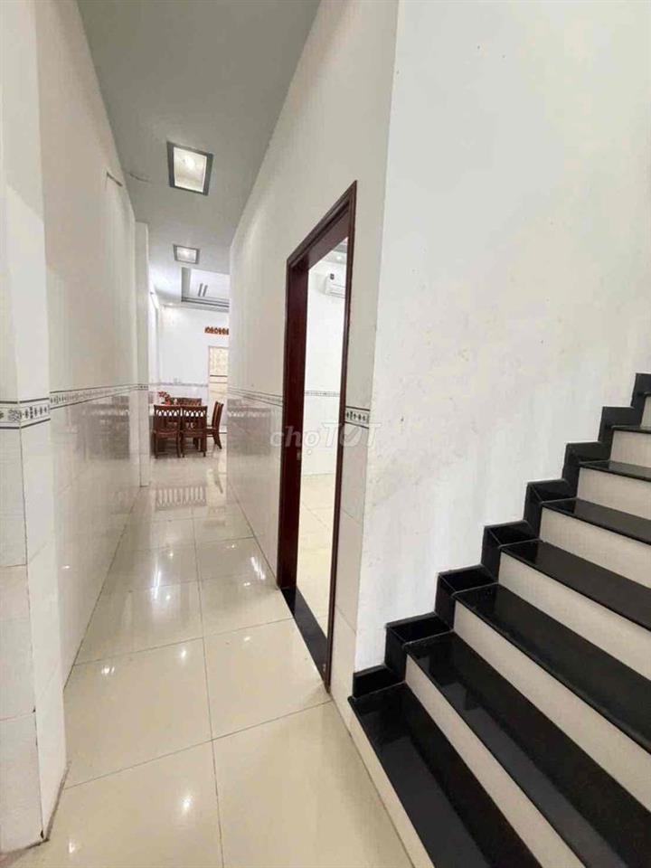Nhà 3pn có nội thất hẻm oto Trần Quang Diệu