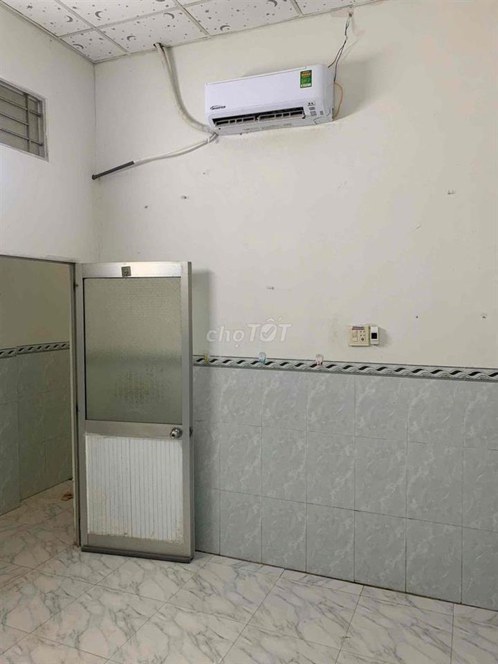 Nhà rộng 2 phòng đậu oto KDC 3A