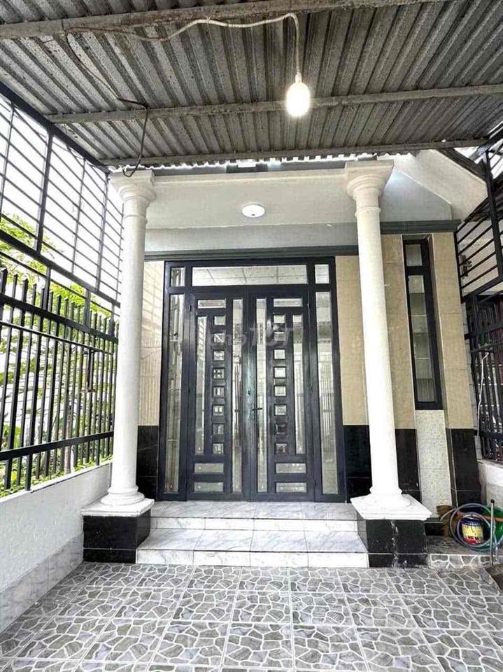 Nhà rộng 2 phòng đậu oto KDC 3A