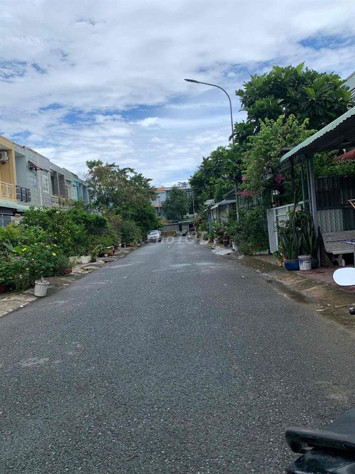 Nhà lầu 3 phòng KDC 586