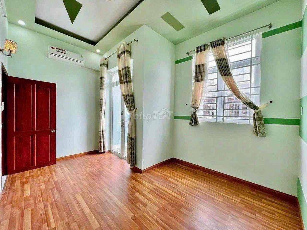 Nhà mới 2pn 2 máy lạnh KDC Quân Báo