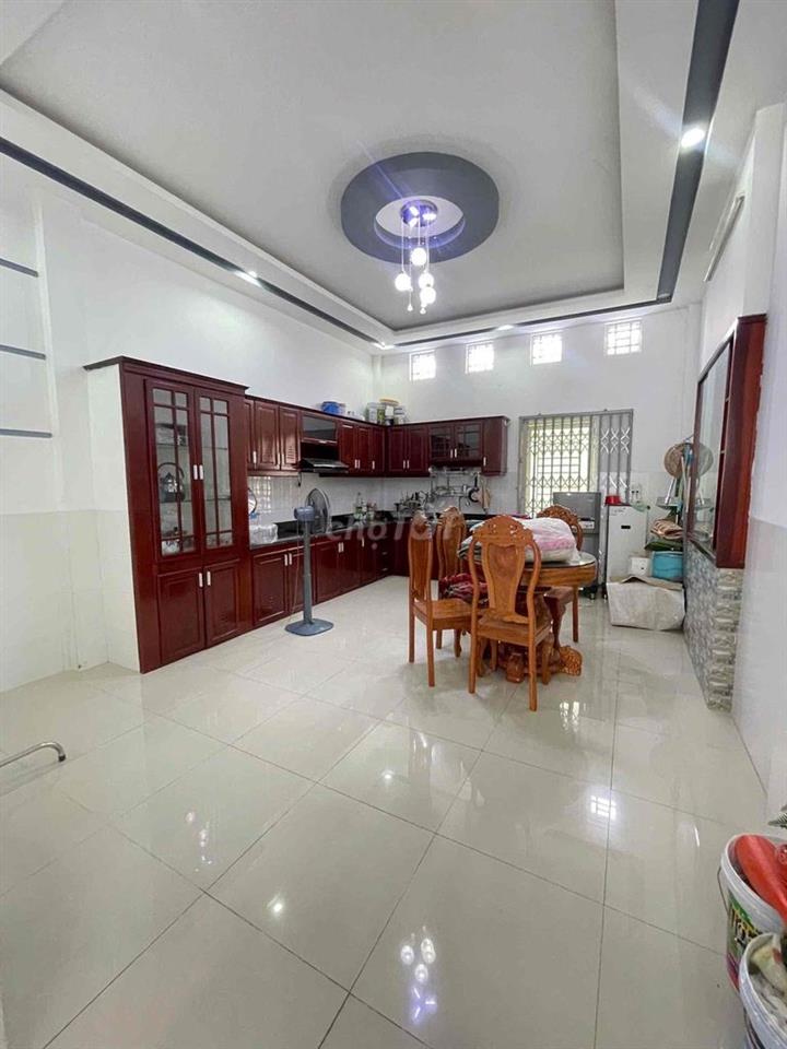 Nhà mới 2 lầu 4pn full nội thất KDC Hưng Phú 1 (gần ST. Go)