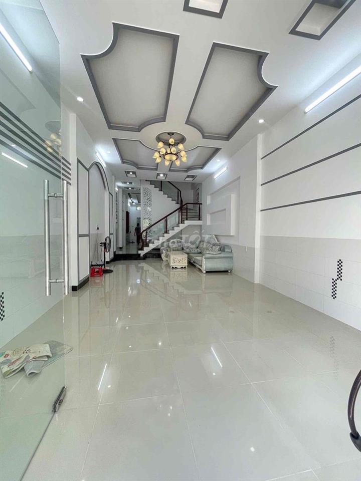 Nhà mới 2 lầu 4pn full nội thất KDC Hưng Phú 1 (gần ST. Go)