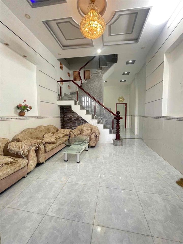 Nhà lầu 3 phòng hẻm 3/2 (gần Đại học Cần Thơ)