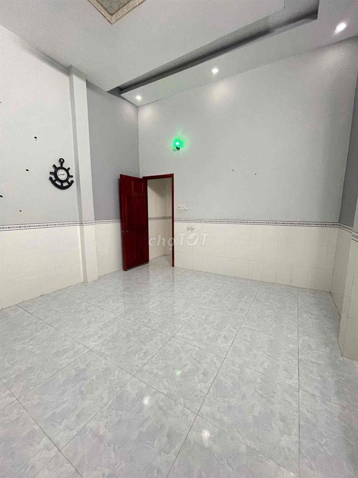 Nhà lầu 3 phòng hẻm 3/2 (gần Đại học Cần Thơ)