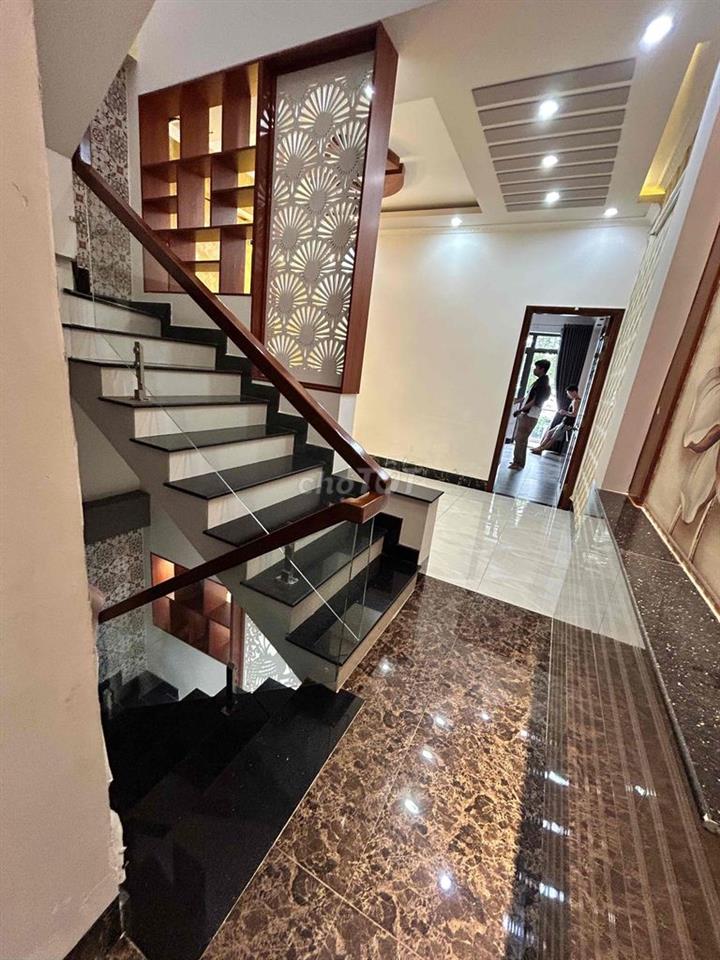 Nhà mới đẹp 4 phòng KDC Đại Học Y Dược