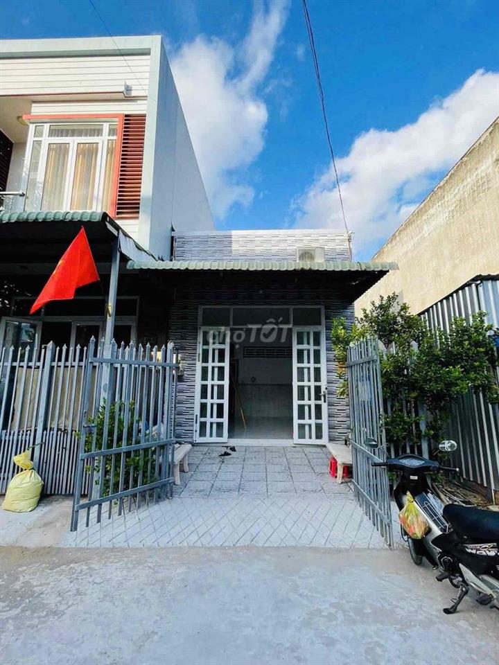 Nhà mới rộng KDC Long Thịnh có nội thất