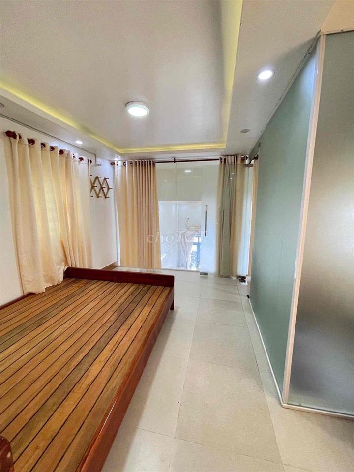 Nhà mới có nội thất gần cầu Bình Thuỷ