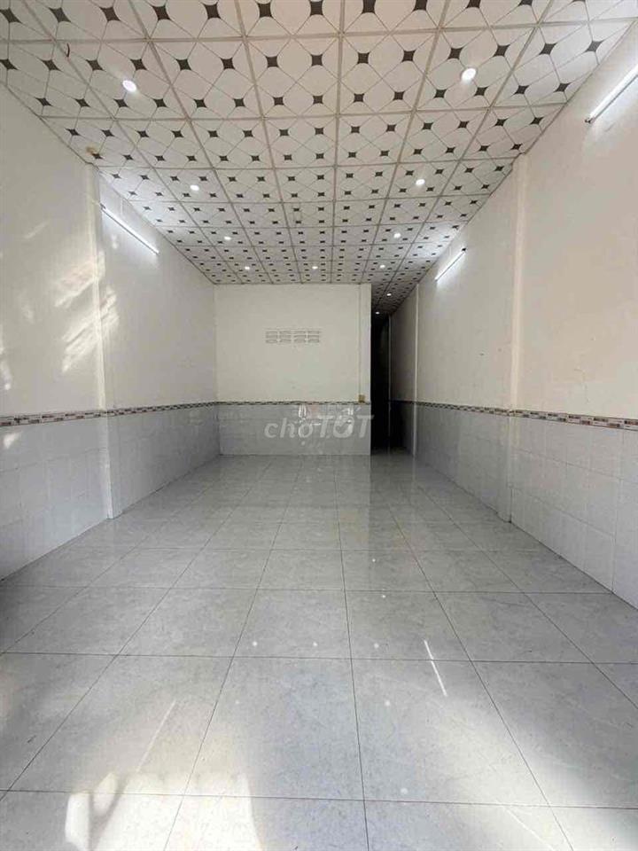 Nhà mặt tiền Trần Quang Diệu nhỏ (thuận tiện ở và kinh doanh)