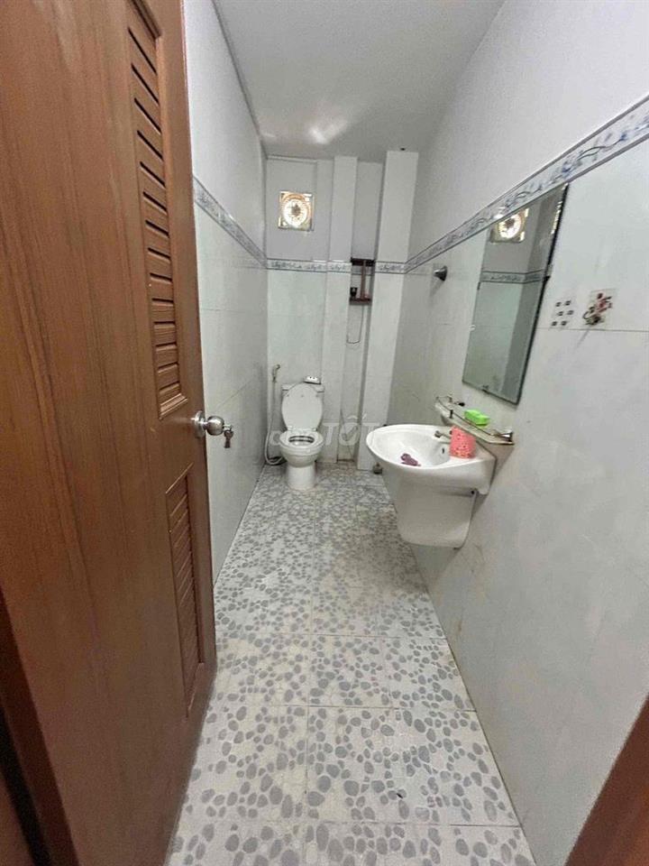 Nhà mới 2 phòng hẻm Trần Nam Phú