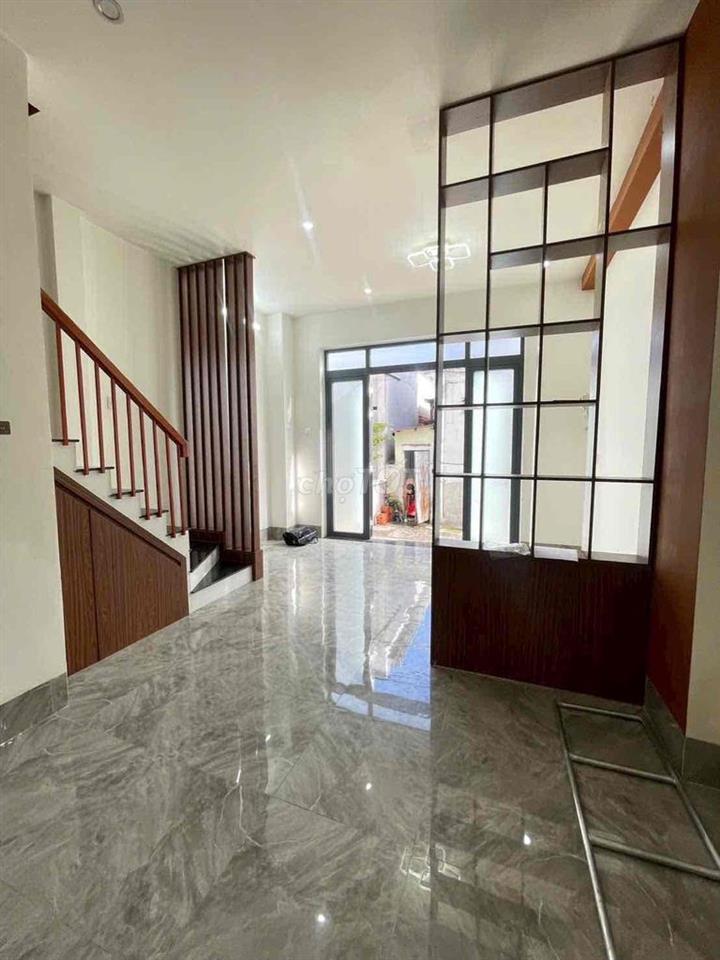 Nhà mới 2 phòng hẻm Bờ Hồ Huỳnh Cương