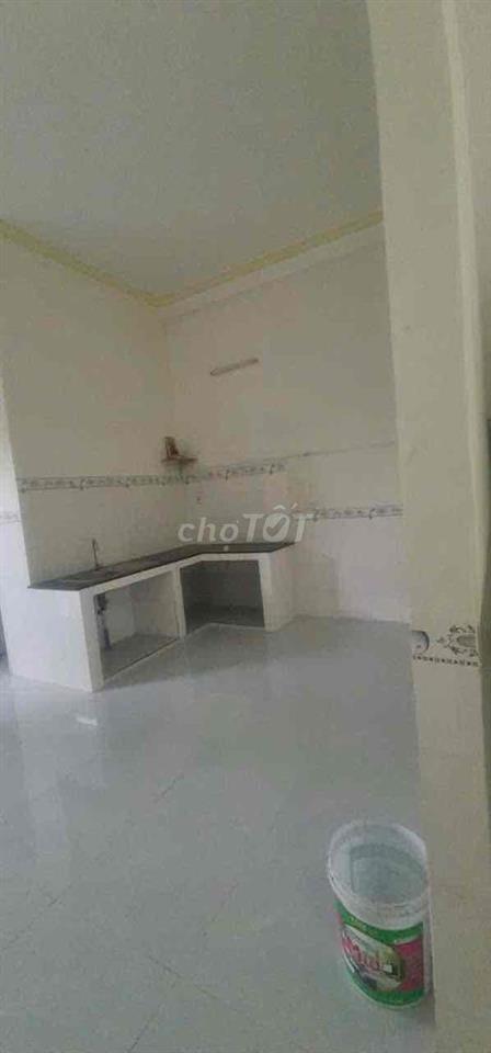 Nhà mới lầu KDC Hồng Loan