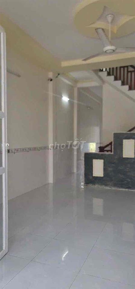 Nhà mới lầu KDC Hồng Loan