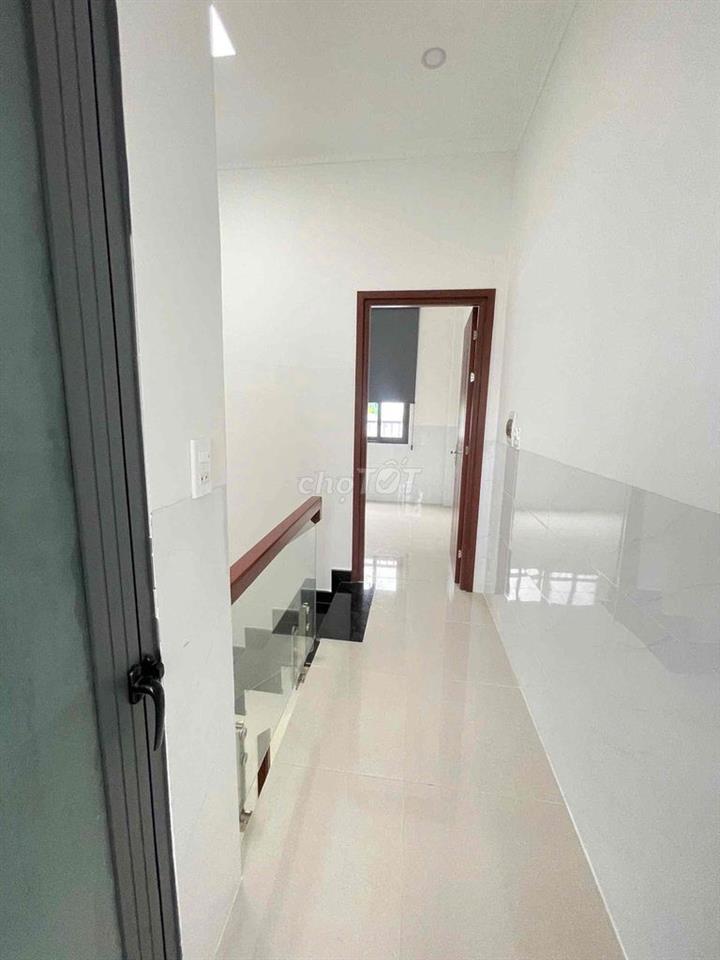 Nhà mới 3pn 3 máy lạnh Hẻm Trần Hưng Đạo