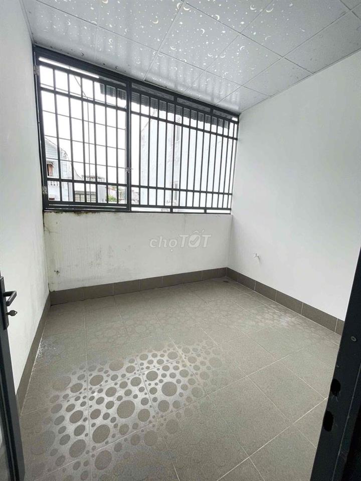 Nhà mới 3pn 3 máy lạnh Hẻm Trần Hưng Đạo
