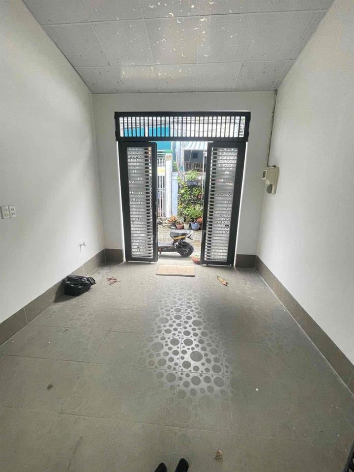 Nhà mới 3pn 3 máy lạnh Hẻm Trần Hưng Đạo