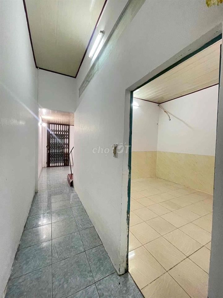 Nhà 1pn KDC Hưng pHú 1