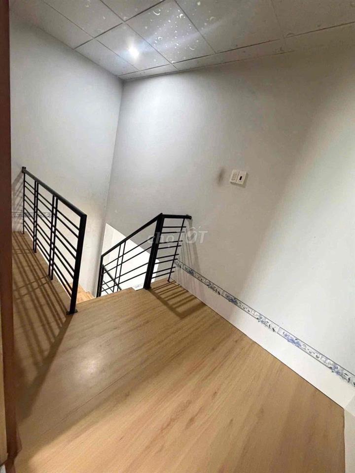 Nhà 2 phòng KDC Hưng Phú 2