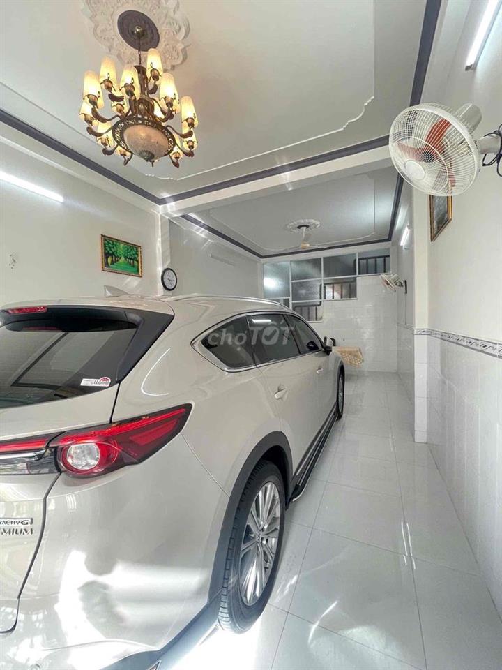 Nhà mới 3 phòng Hẻm đậu oto Trần Quang Diệu