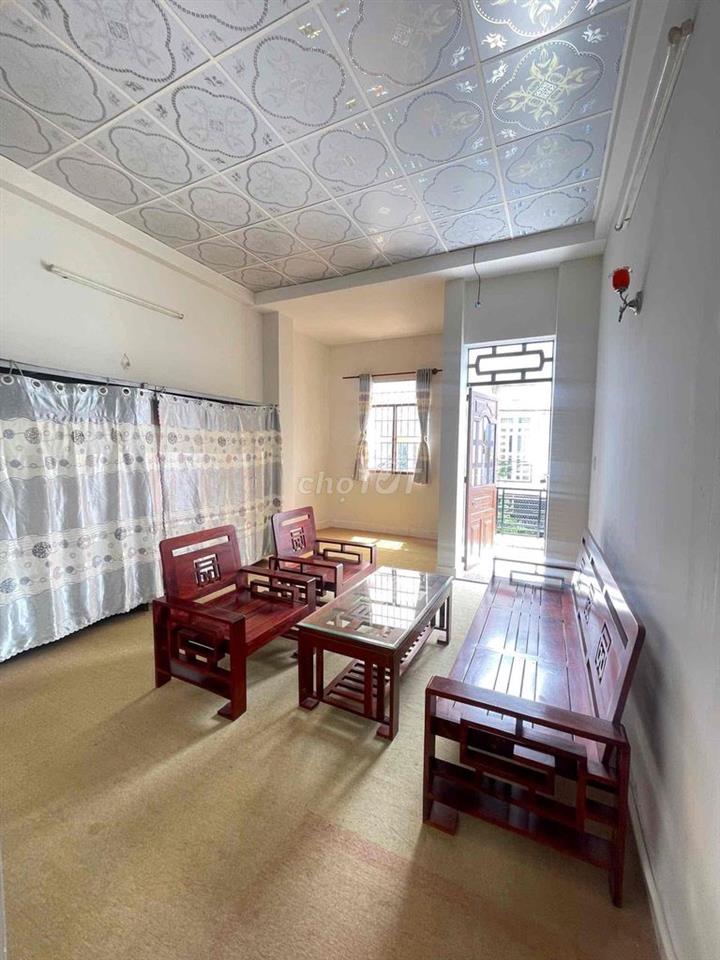 Nhà mới 3 phòng Hẻm đậu oto Trần Quang Diệu