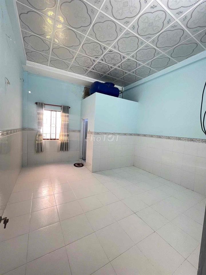 Nhà mới 3 phòng Hẻm đậu oto Trần Quang Diệu
