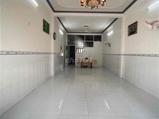 Nhà mới 3 phòng Hẻm đậu oto Trần Quang Diệu