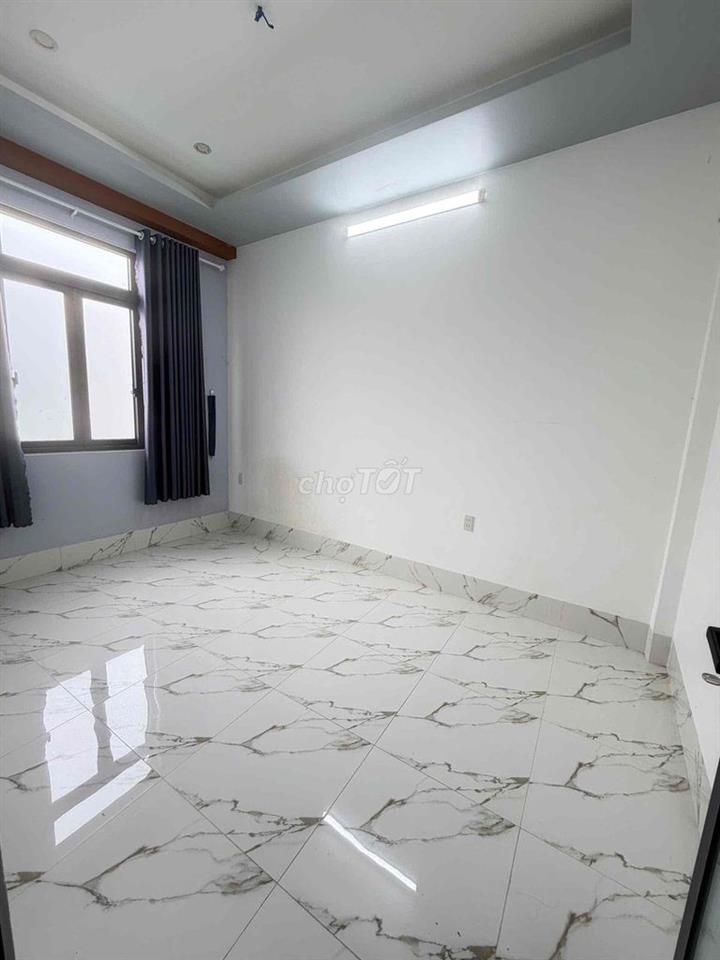 Nhà mới trệt lầu hẻm Bờ Hồ Huỳnh Cương