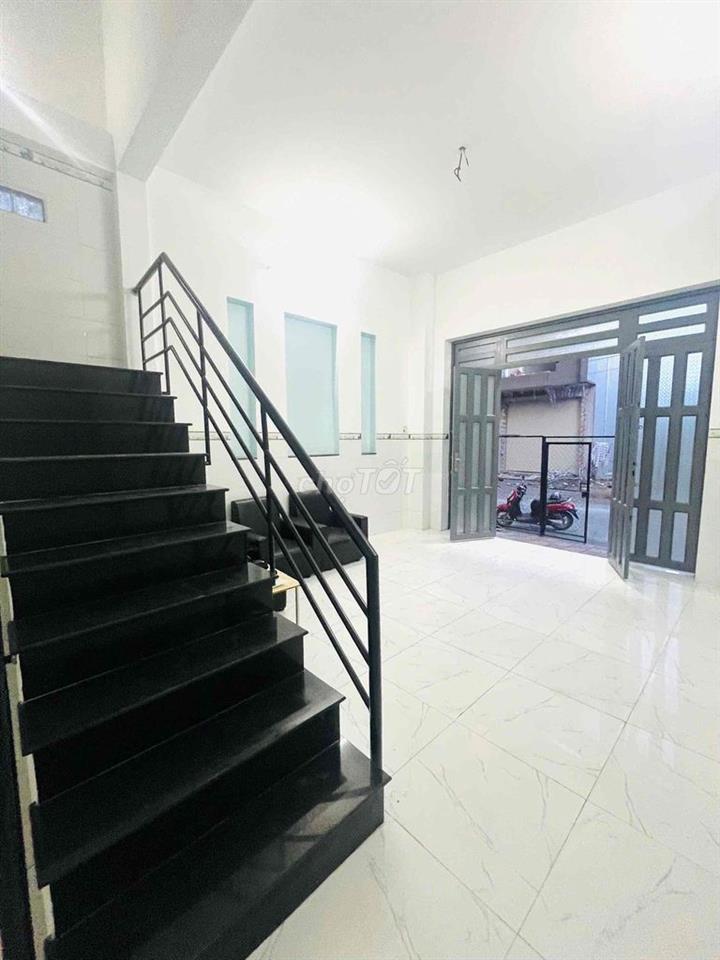 Nhà mới 4 phòng KDC Diệu Hiền