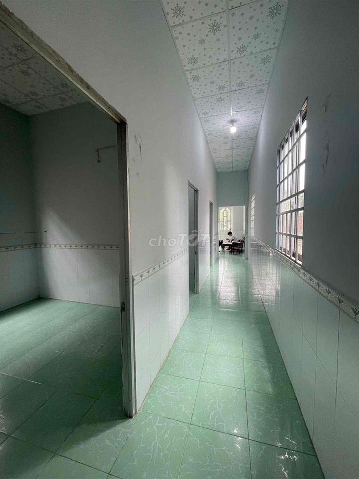 Nhà sân vườn 6x40 đường Nguyễn Văn Trường