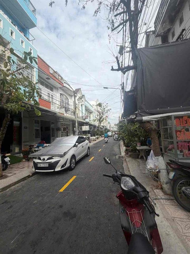 Nhà lầu full nội thất KDC Thới Nhựt (kế bên Đh Y Dược)