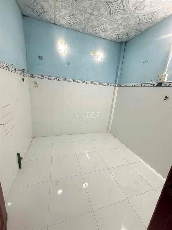 Nhà 3 phòng Đường Nguyễn Minh Quang