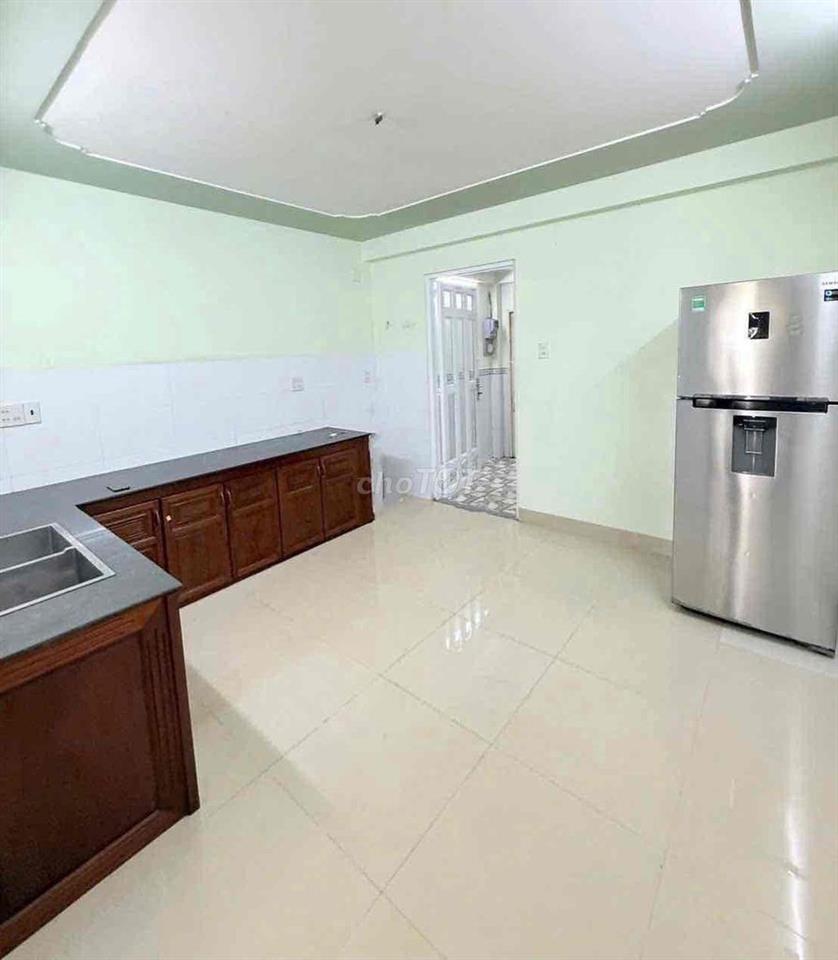 Nhà 4 phòng có nội thất KDC cty8