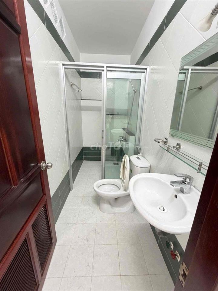Nhà mới 3 phòng KDC Hưng pHú 1