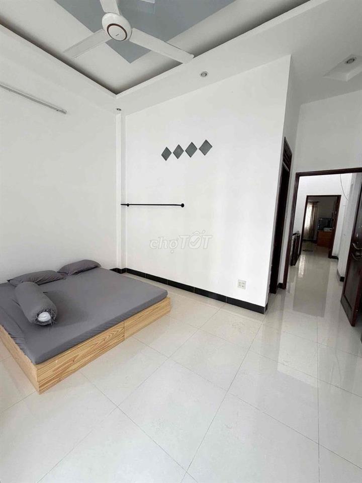 Nhà mới 3 phòng KDC Hưng pHú 1