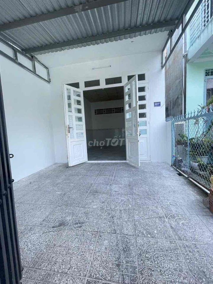 Nhà 4x26m 2 phòng hẻm Nguyễn Văn Cừ