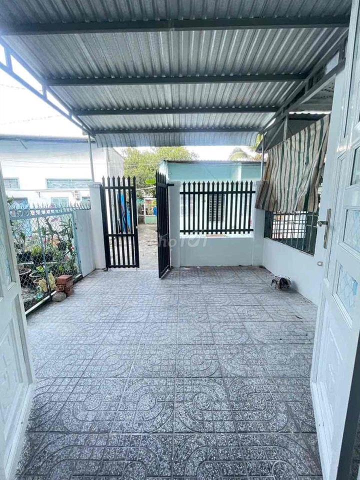Nhà 4x26m 2 phòng hẻm Nguyễn Văn Cừ