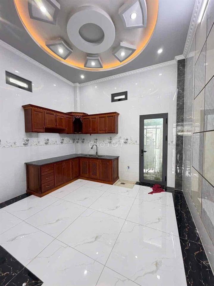Nhà trệt 2 lầu mới đường Lê Phước Thọ