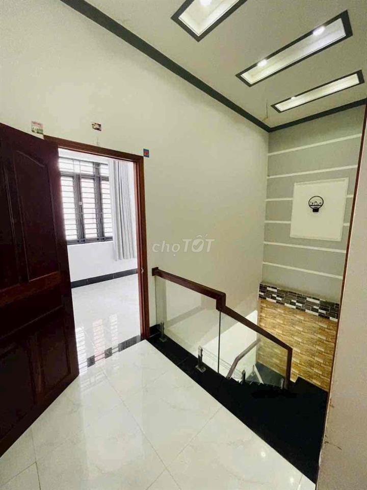 Nhà lầu mới 2 phòng 2 máy lạnh hẻm Mậu Thân gần Lotte