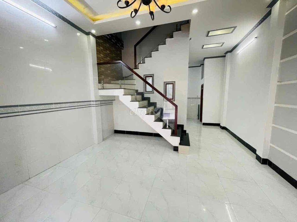 Nhà lầu mới 2 phòng 2 máy lạnh hẻm Mậu Thân gần Lotte