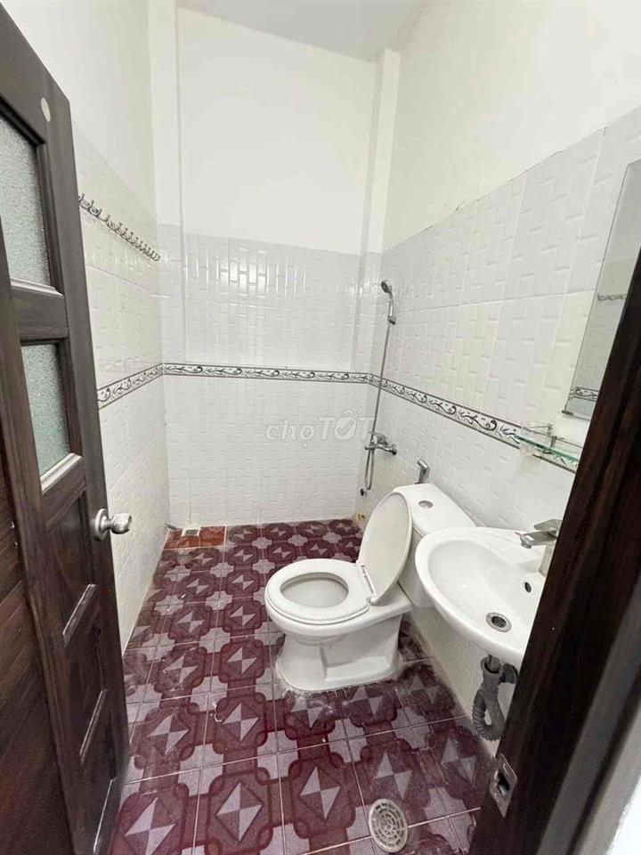 Nhà lầu 2 phòng kdc 91B