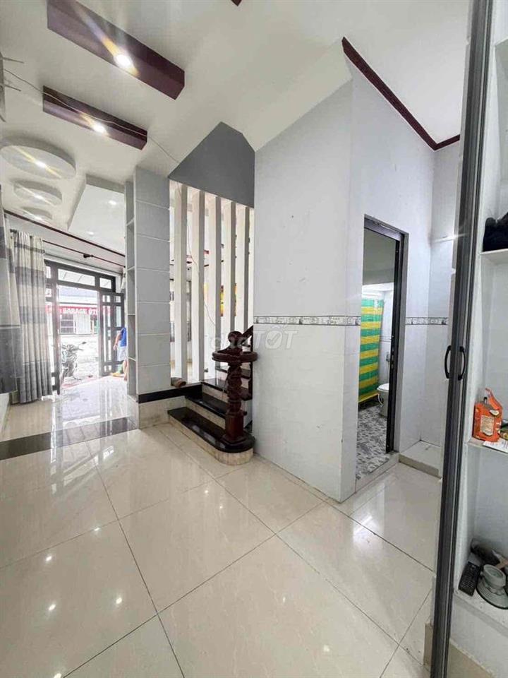 Nhà lầu góc 2 mặt tiền KDC Công Trình 8